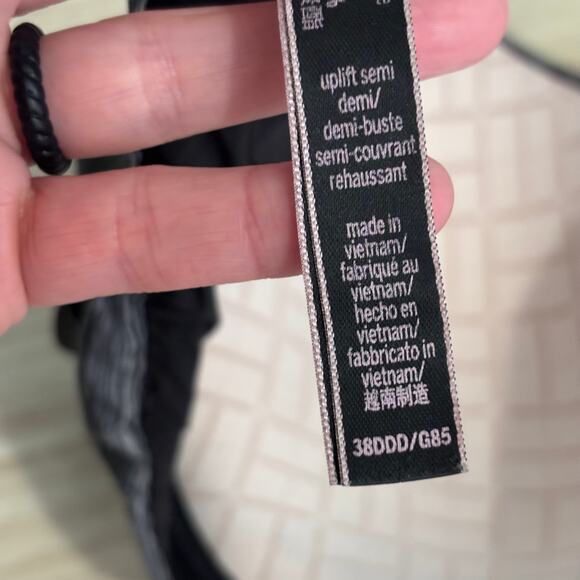 Victorias‎ Secret Bra 38DDD Gray Uplift Semi Demi Convertible Underwire Padded - Picture 10 of 11